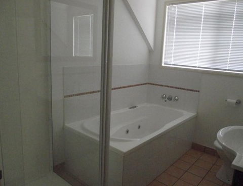 Aliana - Holiday Home - Dalby Accommodation 6