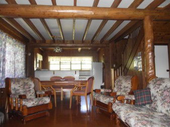 Oodgeroo - Chalet - Dalby Accommodation 2