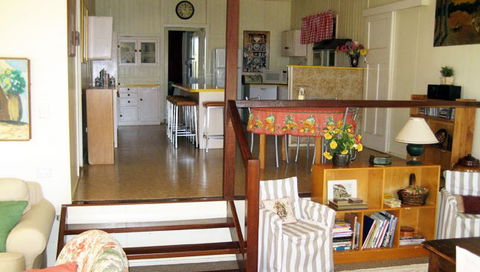 Flag Springs Bush Retreat - Dalby Accommodation 2