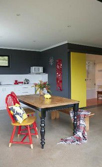Deshons Retreat - Dalby Accommodation 0
