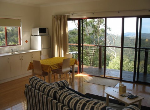 EcoRidge Hideaway - Dalby Accommodation 5