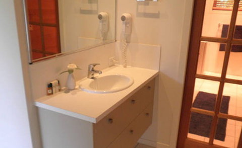 Ravensbourne Escape Silverwood Lodge - Dalby Accommodation 0