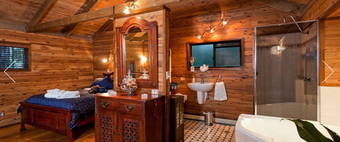 The Mouses House - Rainforest Retreat - Dalby Accommodation 1
