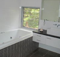 Twin Falls Retreat - Dalby Accommodation