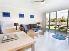 Bay Of Palms - Dalby Accommodation 2