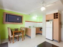 Bay Of Palms - Dalby Accommodation 3