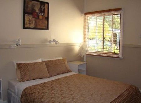 Busselton Guest House - Dalby Accommodation 2
