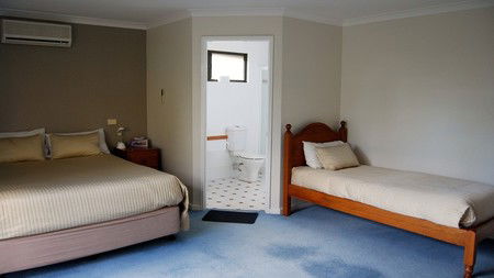 Martin Fields Beach Retreat - Dalby Accommodation 3