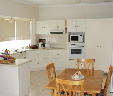 The Gold Coast Queenslander - Dalby Accommodation 4