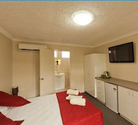 Tropicana Motel - Dalby Accommodation 3