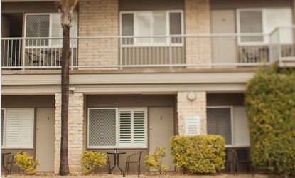 Tropicana Motel - Dalby Accommodation 4
