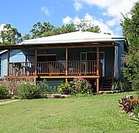 Blue House Family Accommodation - Dalby Accommodation