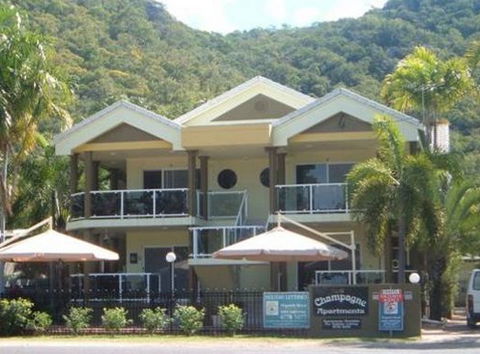 Champagne Apartments - Dalby Accommodation 0