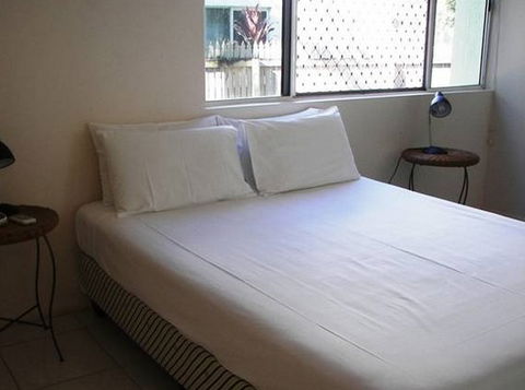 Champagne Apartments - Dalby Accommodation 3