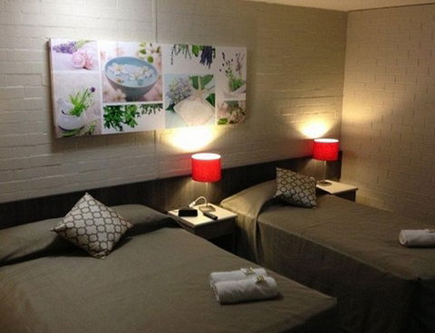 Browns Plains Hotel - Dalby Accommodation 2