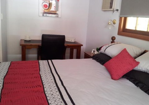 B & B On Sunrise - Dalby Accommodation 4