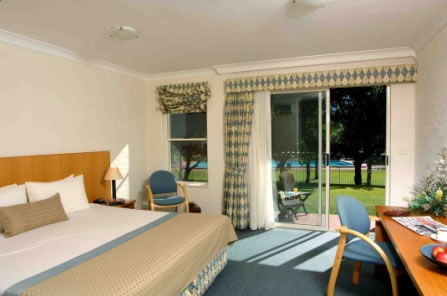 Australis Retreat At Wisemans - Dalby Accommodation 5