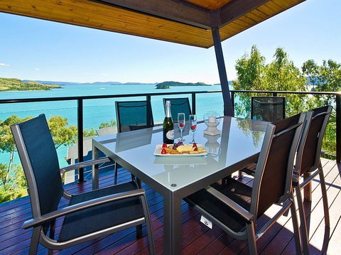 Hamilton Island 'Shorelines' Apartment - Dalby Accommodation 0