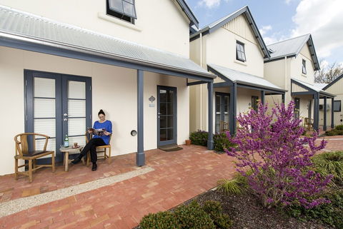 The Haus Studio Apartments - Dalby Accommodation 1