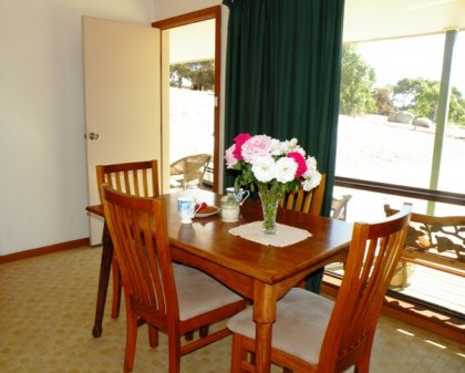 Stokes Bay Seaview Cottage - Dalby Accommodation 1