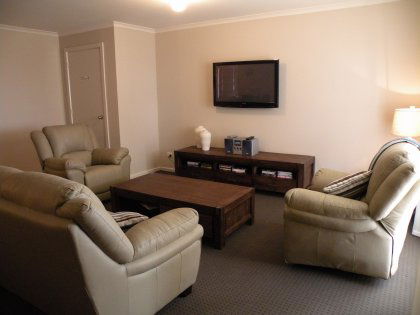 Bay Breeze On Brownlow - Dalby Accommodation 3
