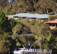 Gipsy Point Luxury Lakeside Apartments - Dalby Accommodation