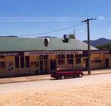 CORRYONG HOTEL/MOTEL - Dalby Accommodation