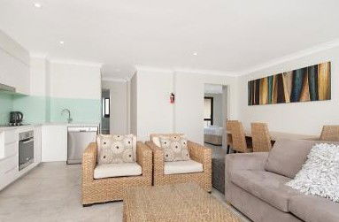 Bayview Beachfront Apartments - Dalby Accommodation 4