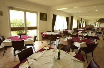 Allonville Motel - Dalby Accommodation 3