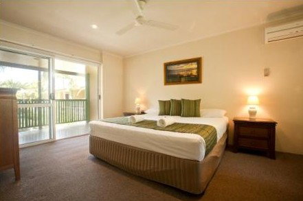 A Tropical Nite - Dalby Accommodation 3