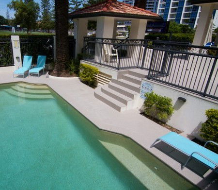 Island Beach Resort - Dalby Accommodation 0