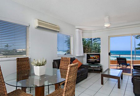 Coolum Baywatch Resort - Dalby Accommodation 1