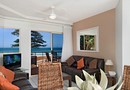 Coolum Baywatch Resort - Dalby Accommodation 2
