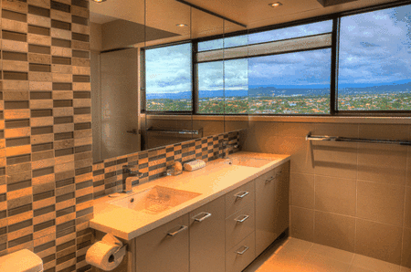 Esplanade Luxury Beachfront Apartments - Dalby Accommodation 2