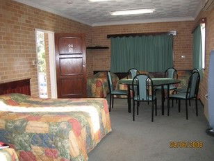 Alexander The Great Motel - Dalby Accommodation 2