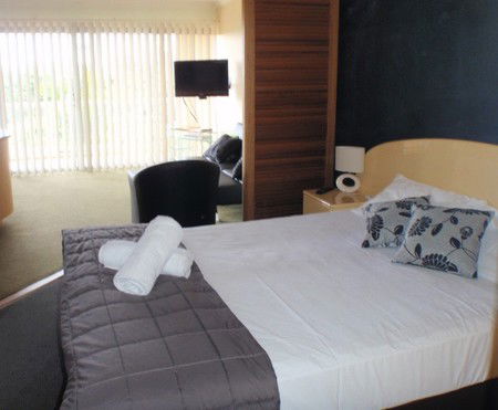Rays Resort Apartments - Dalby Accommodation 3