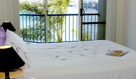 Port Lincoln Waterfront Apartments - Dalby Accommodation 3