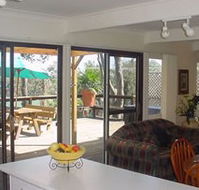 Lakeview Cottage - Dalby Accommodation