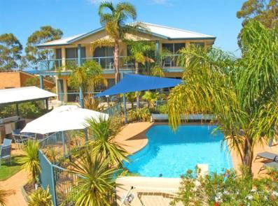 Sorrento Luxury Apartments - Dalby Accommodation 3