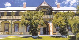 Oceanic Sorrento - Dalby Accommodation 0
