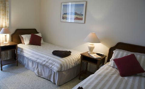 Hillsview Tourist Apartments - Dalby Accommodation 0
