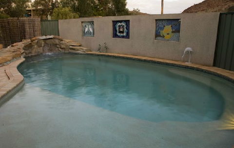 Hillsview Tourist Apartments - Dalby Accommodation 1