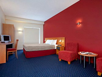 Hotel Ibis Little Bourke Street - Dalby Accommodation 4