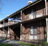 Albury Townhouse - Dalby Accommodation