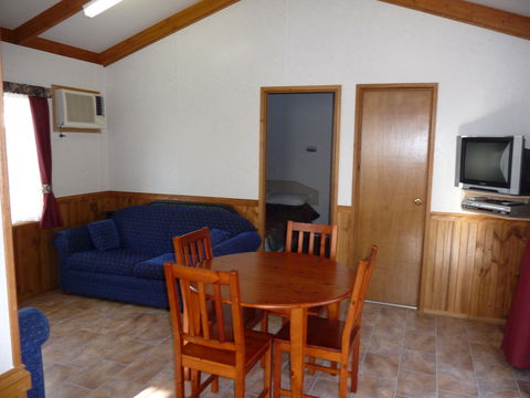 BIG4 Renmark Riverfront Caravan Park - Dalby Accommodation 2