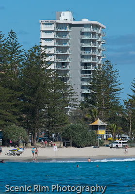 Pacific Regis Beachfront Apartments - Dalby Accommodation 4