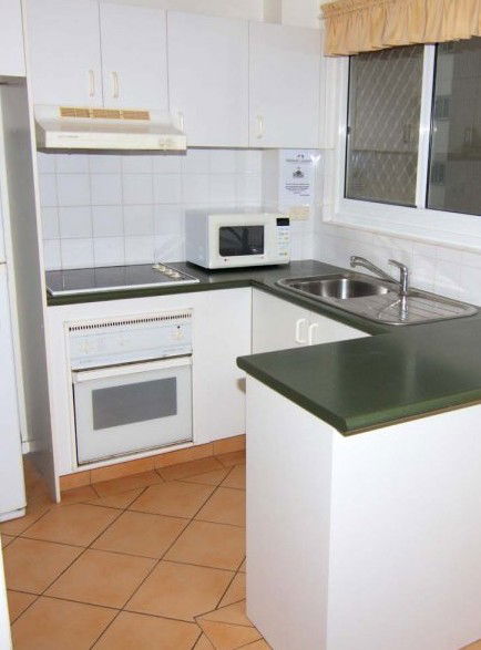 Beach Lodge Apartments - Dalby Accommodation 2