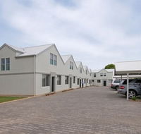 Hello Adelaide Motel  Apartments - Dalby Accommodation
