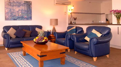 Biarritz Apartments - Dalby Accommodation 3