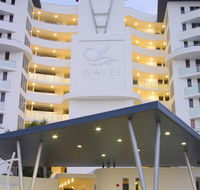 Waves Maroochy River - Dalby Accommodation